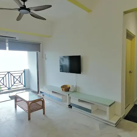 13Pax 3R2B, Beachfront Duplex Penthouse, Free Bbq Set, Wifi, 50