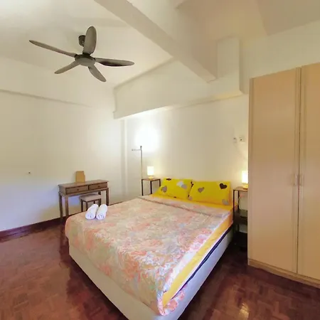 13Pax 3R2B, Beachfront Duplex Penthouse, Free Bbq Set, Wifi, 50