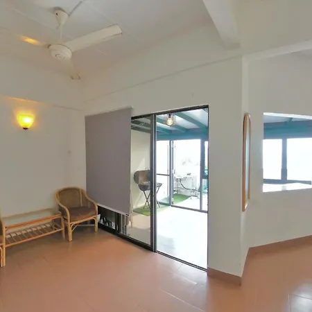 13Pax 3R2B, Beachfront Duplex Penthouse, Free Bbq Set, Wifi, 50