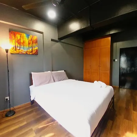 13Pax 3R2B, Beachfront Duplex Penthouse, Free Bbq Set, Wifi, 50