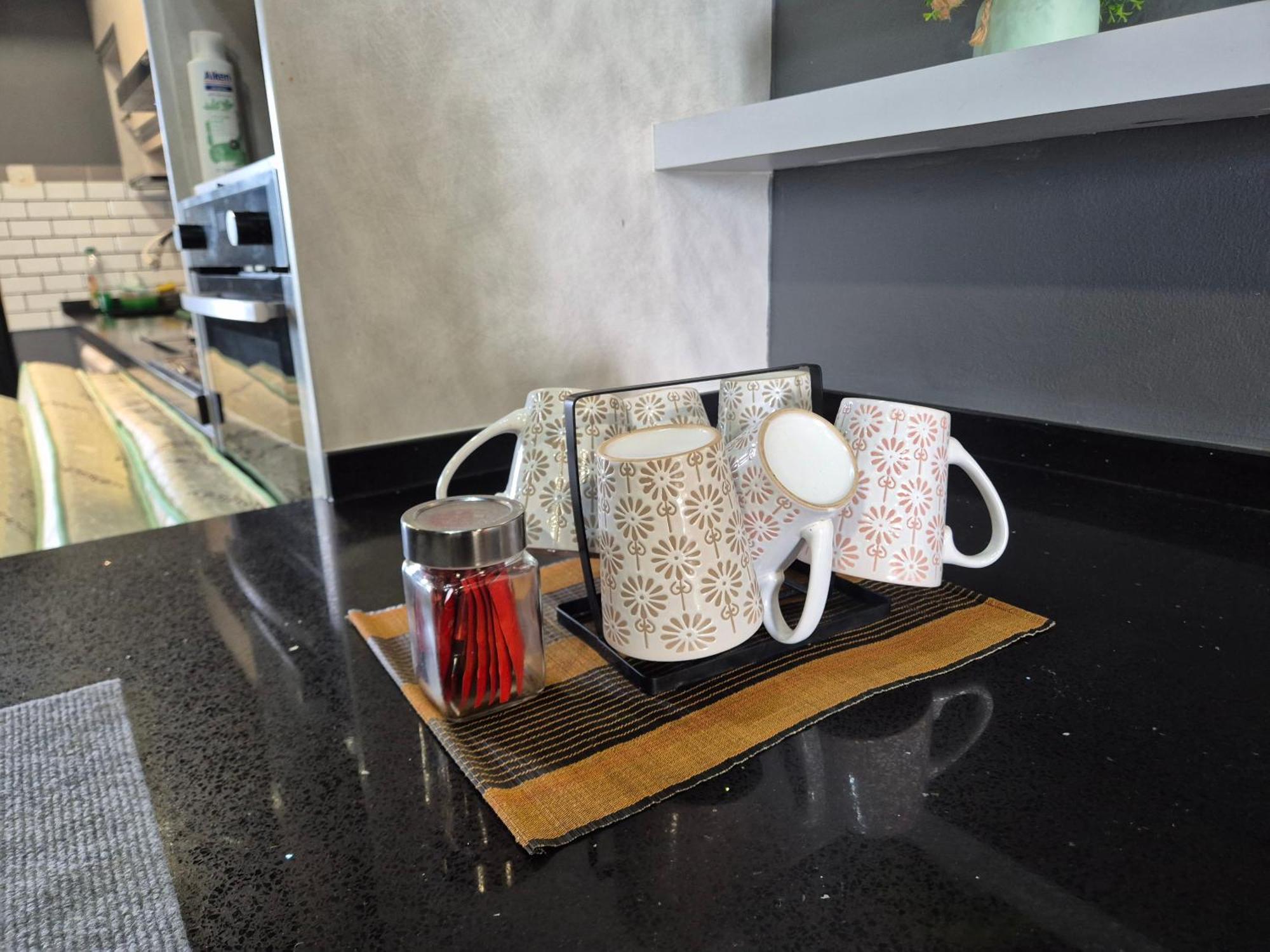 13pax 3r2b, Beachfront Duplex Penthouse, Free Bbq Set, Wifi, 50