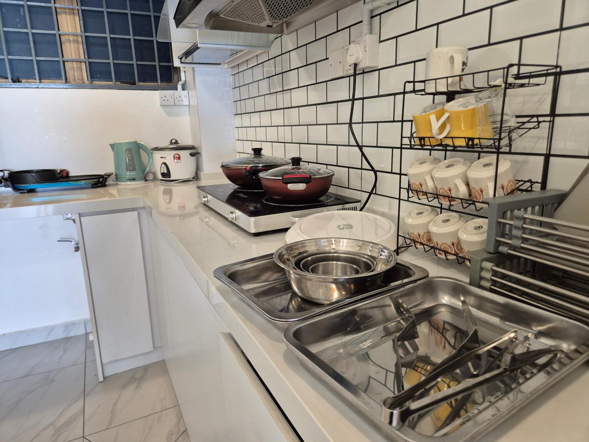 13pax 3r2b, Beachfront Duplex Penthouse, Free Bbq Set, Wifi, 50
