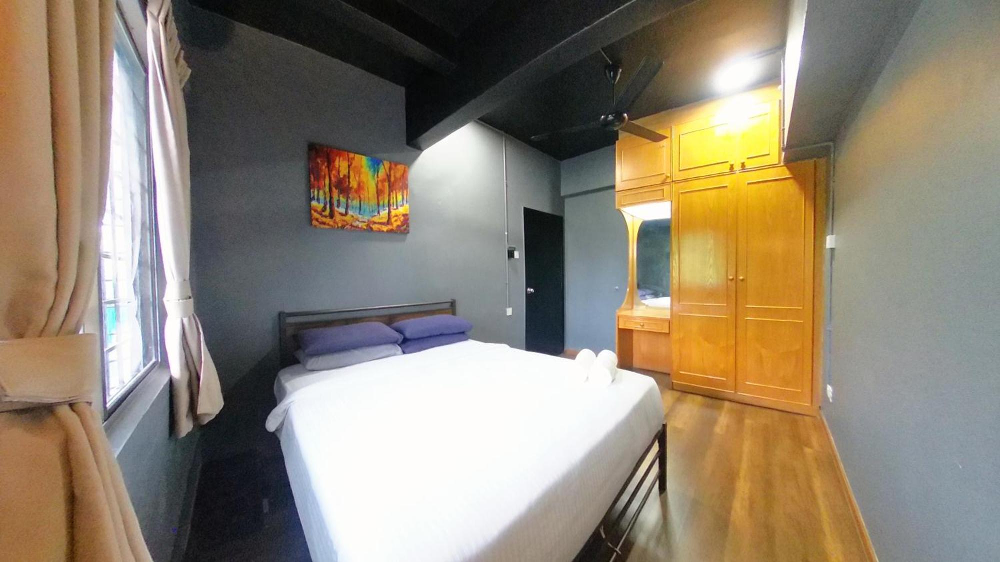 13pax 3r2b, Beachfront Duplex Penthouse, Free Bbq Set, Wifi, 50