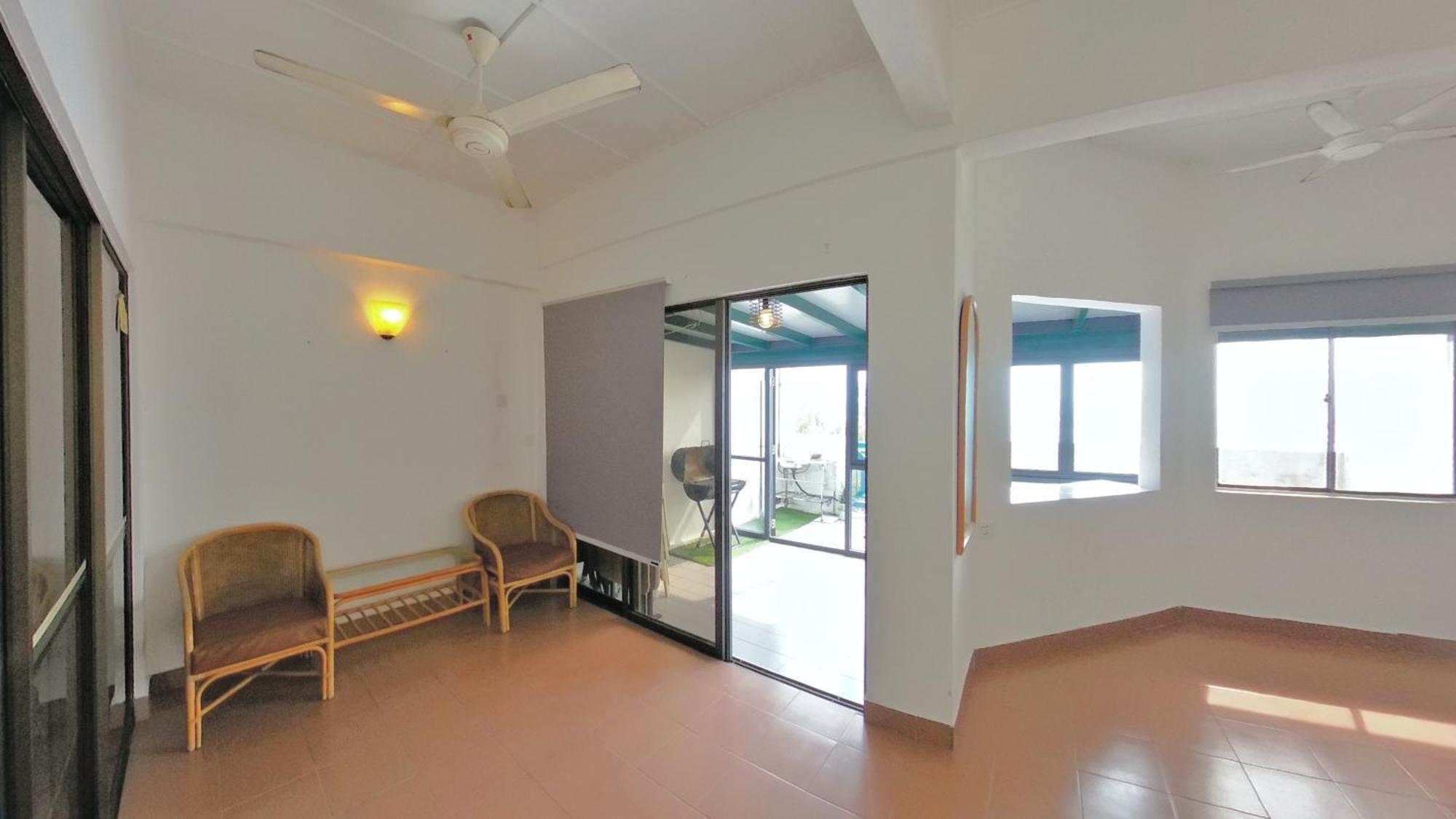 13pax 3r2b, Beachfront Duplex Penthouse, Free Bbq Set, Wifi, 50